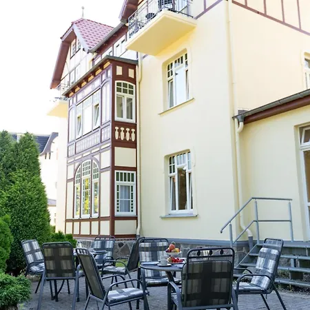 Am Haus 2 2 Апартаменты 4*